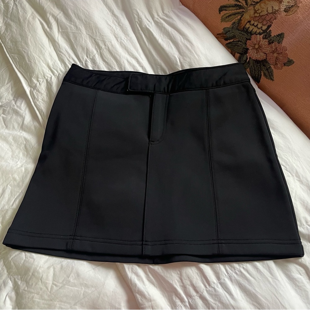 Athleta black skirt